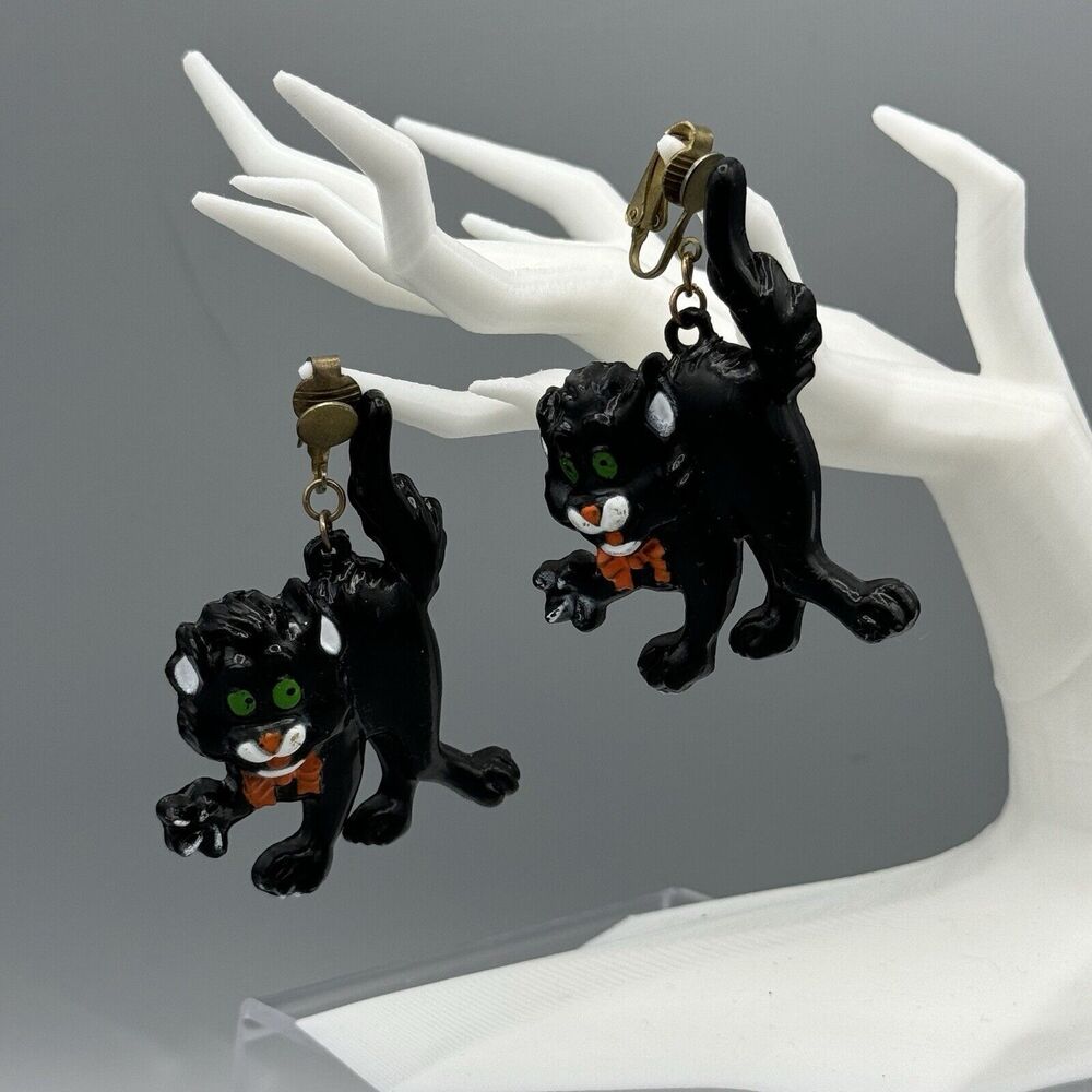 Vtg Fun World Black Cat Plastic Dangle Clip On Earrings Halloween Green Eyes